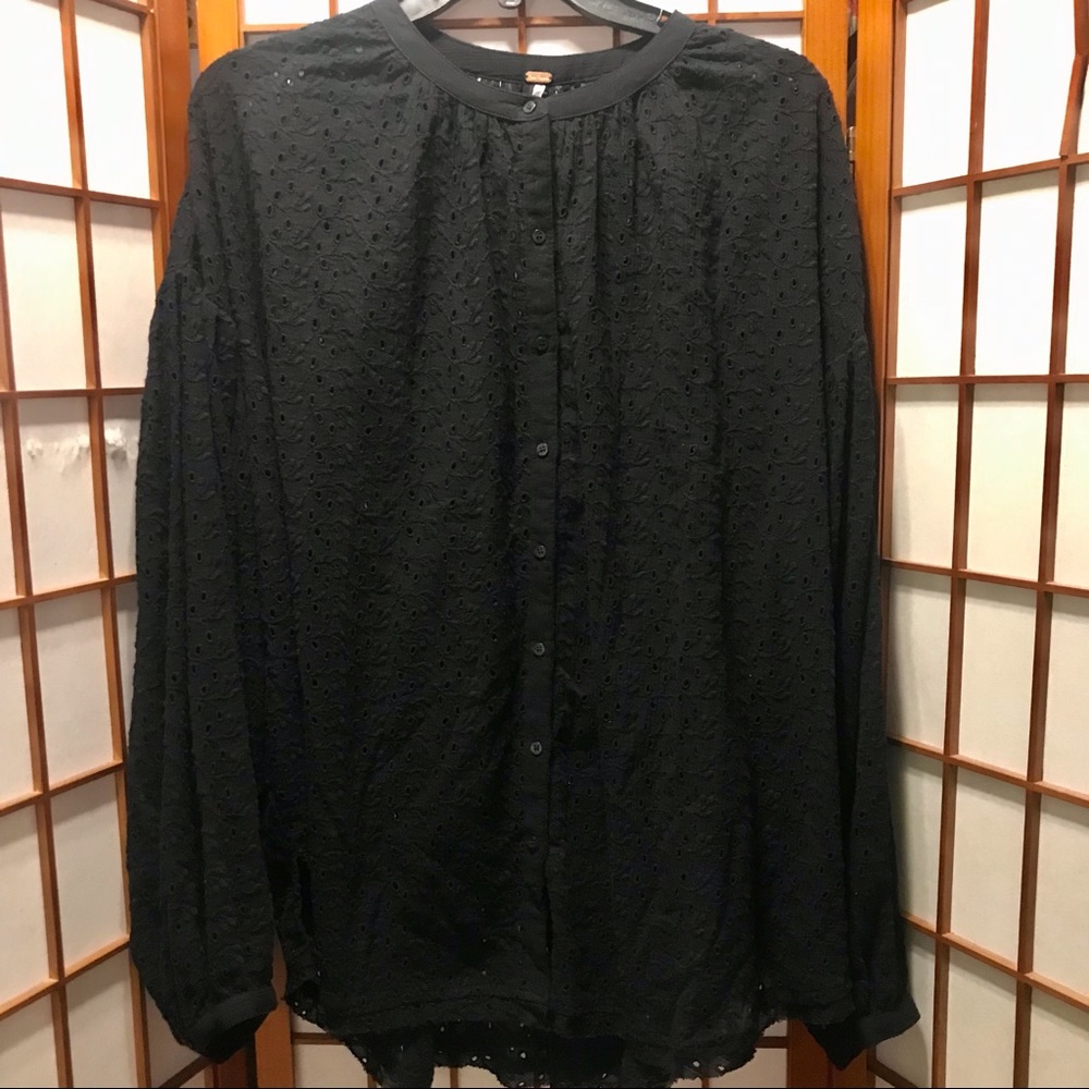 Free People Long Sleeve Black Eyelet Button Down Blouse With Gathered Neckline L